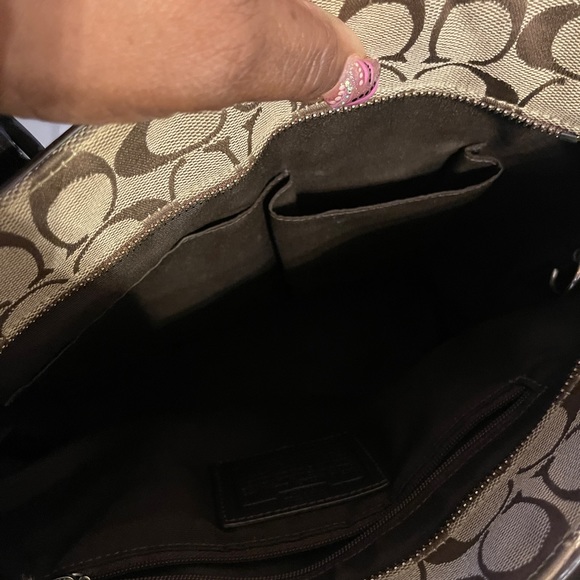 GENUINE COACH F12645 JAQUARD HAMPTON SHOULDER BAG Approx 10.5 inches tall - Picture 3 of 17